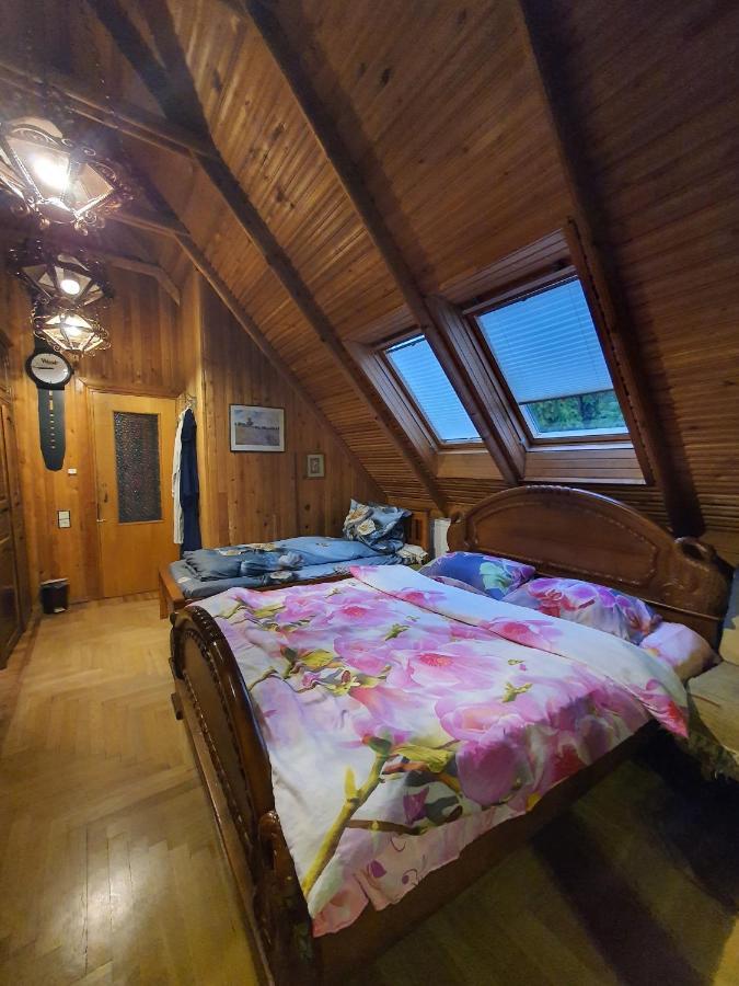 Pas Birute Hotell Kaunas Eksteriør bilde